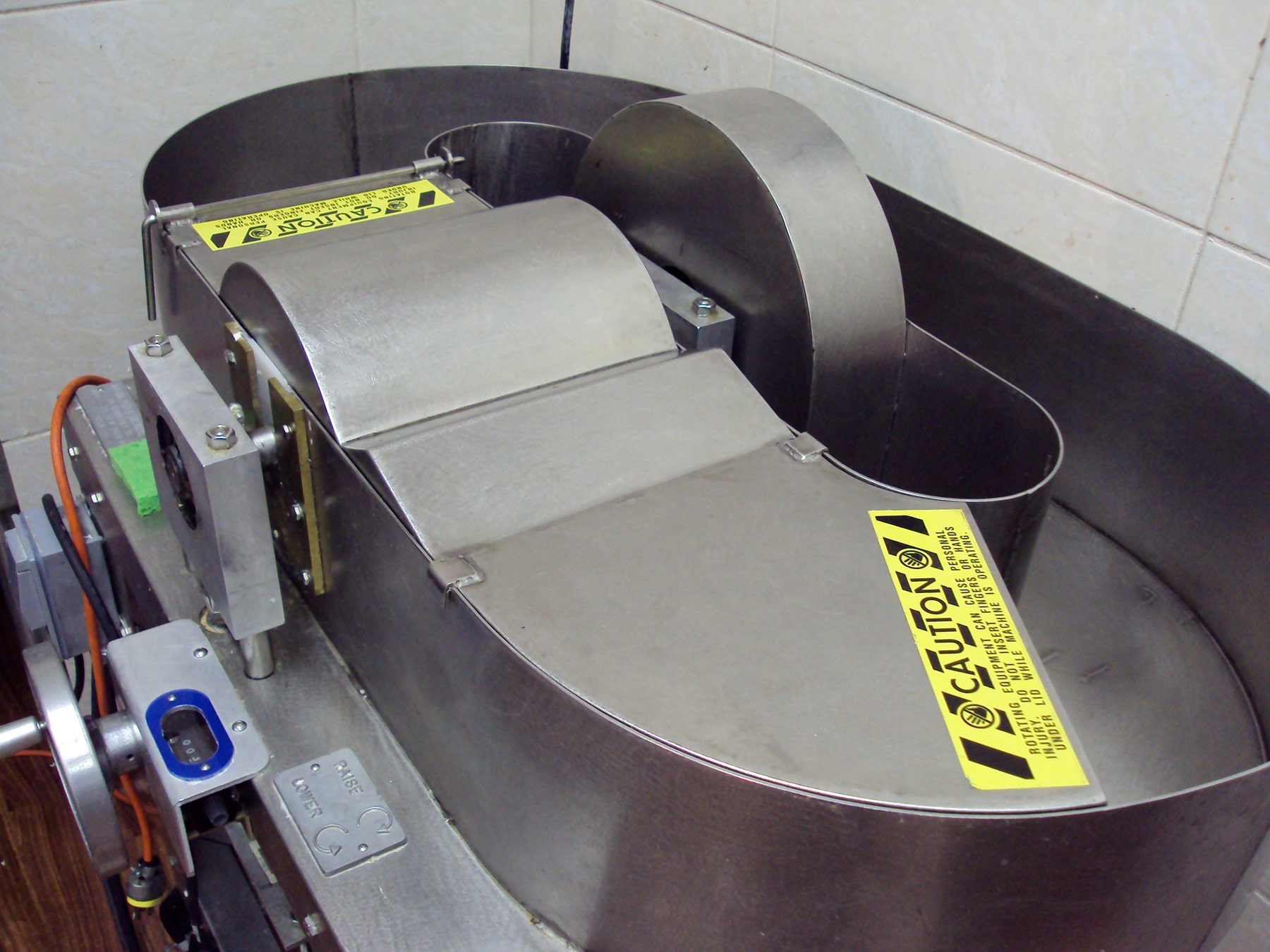 Wet-End Conductivity Rise: Separate Salt from Charge Demand